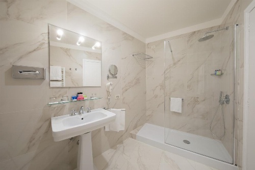 Hotel Quirinale image 1